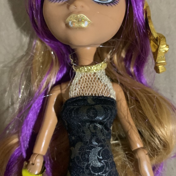 13 Wishes Clawdeen Wolf doll - Picture 3 of 10